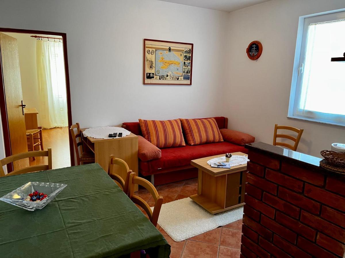 Apartments Maricic Banjol المظهر الخارجي الصورة