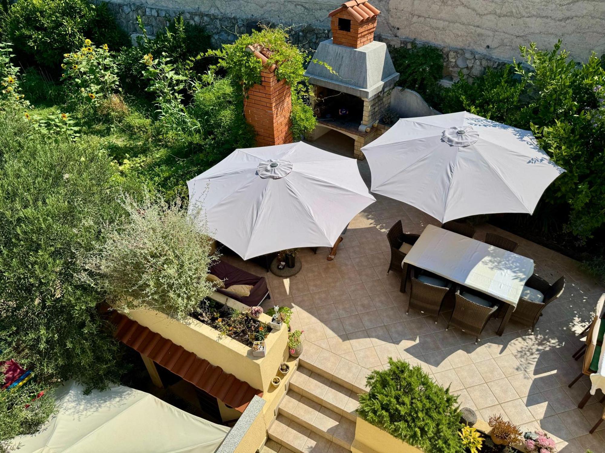 Apartments Maricic Banjol المظهر الخارجي الصورة